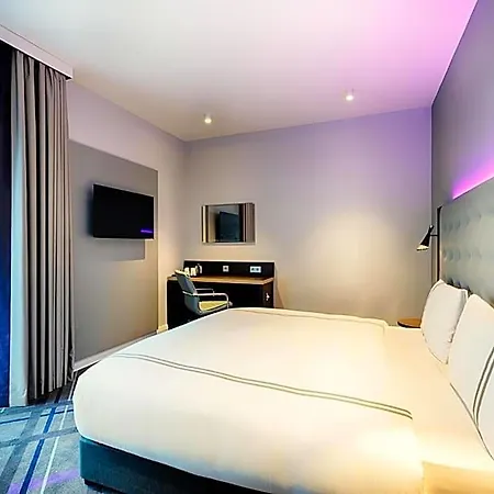 Premier Centre Hotel